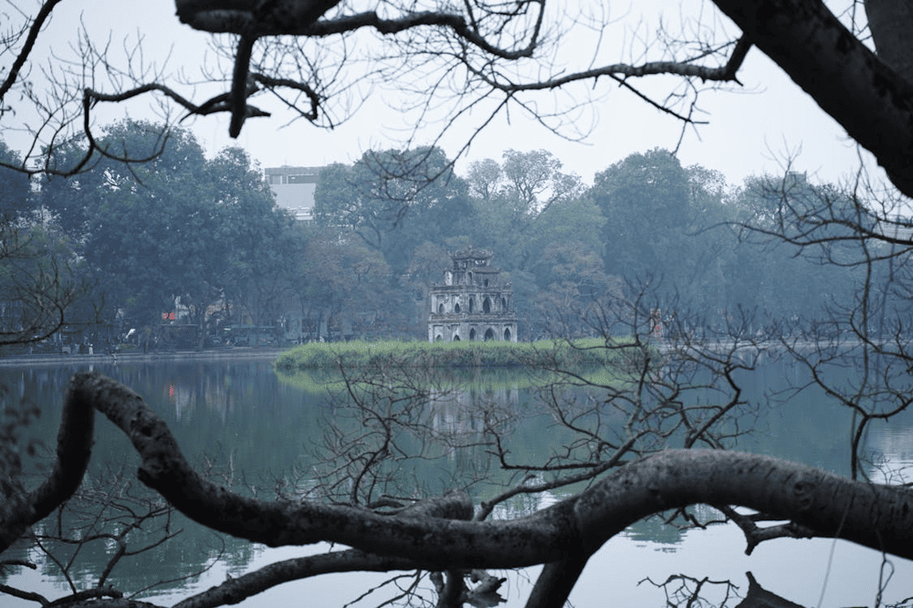 The temperature in Hanoi in December is quite pleasant, with mild sunshine during the day and a chilly breeze at night (Source: Pexels)